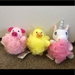 Essential Design Girls Shower Poufs NEW!